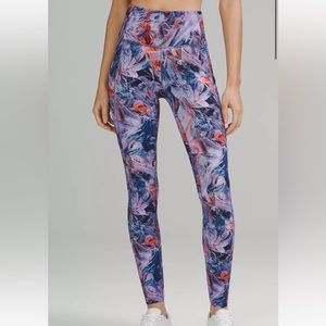 NWT lululemon leggings size 6